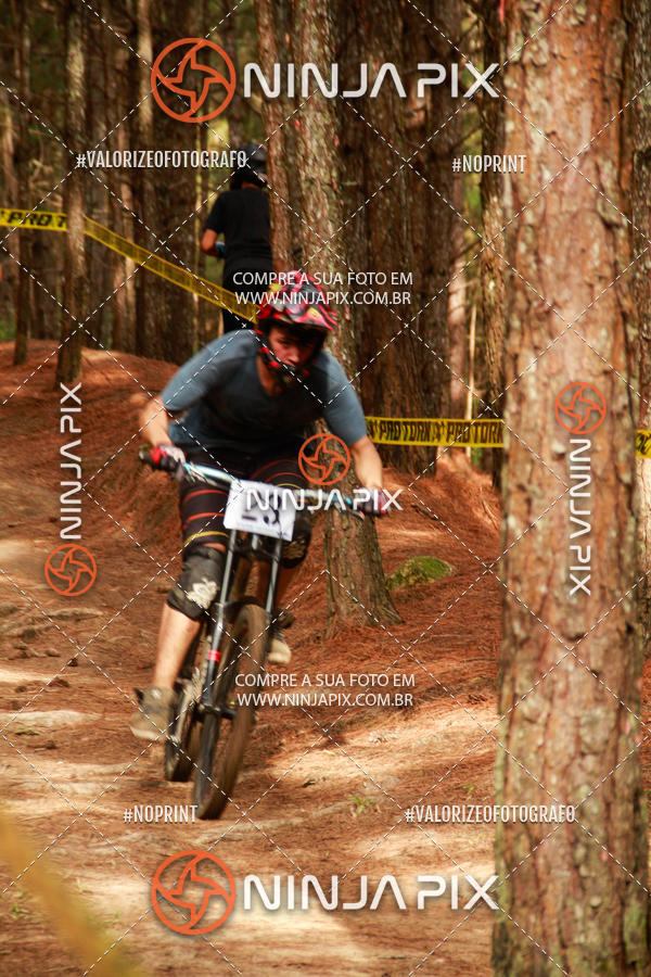 Compra tus fotos del eventoDownhill Pedreira En Fotop