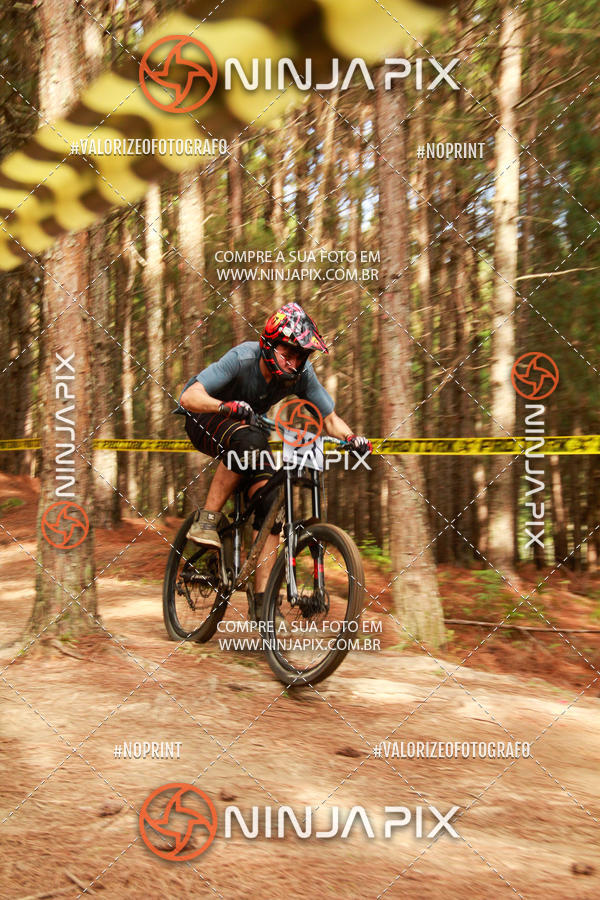 Compra tus fotos del eventoDownhill Pedreira En Fotop