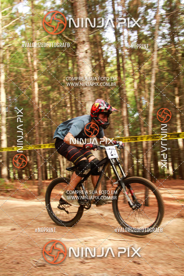Compra tus fotos del eventoDownhill Pedreira En Fotop