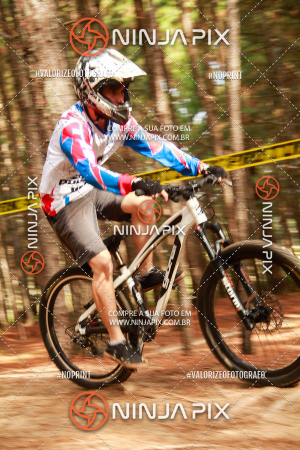 Compra tus fotos del eventoDownhill Pedreira En Fotop