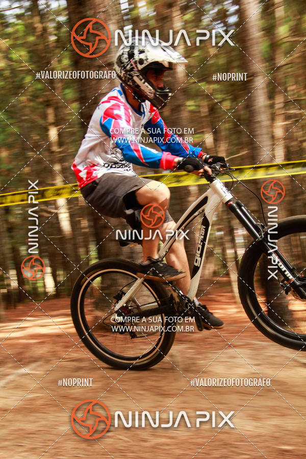 Compra tus fotos del eventoDownhill Pedreira En Fotop
