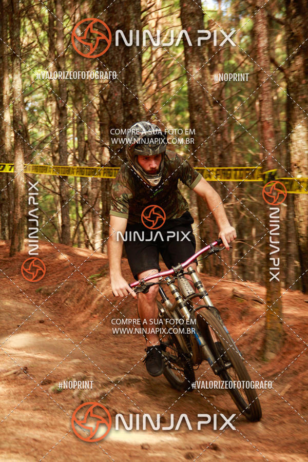Compra tus fotos del eventoDownhill Pedreira En Fotop