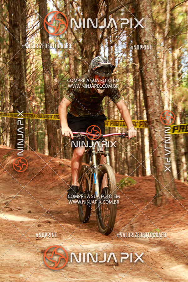 Compra tus fotos del eventoDownhill Pedreira En Fotop