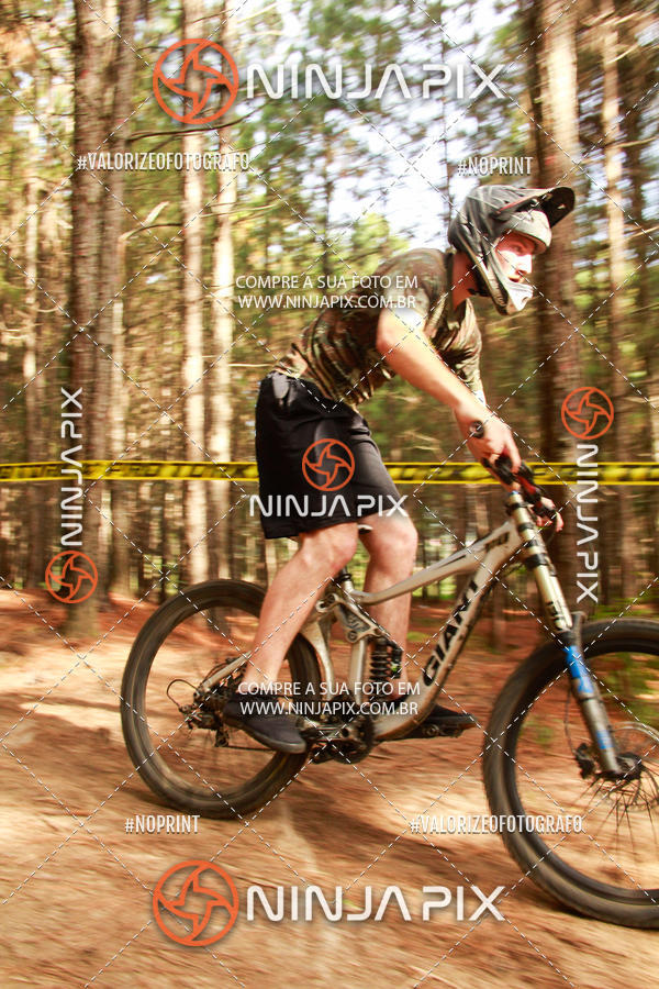 Compra tus fotos del eventoDownhill Pedreira En Fotop