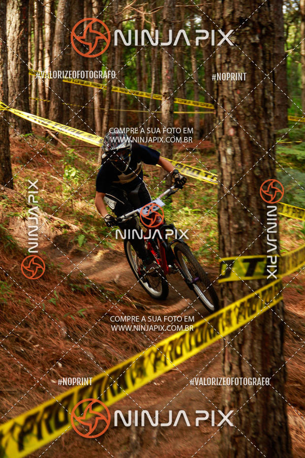 Compra tus fotos del eventoDownhill Pedreira En Fotop