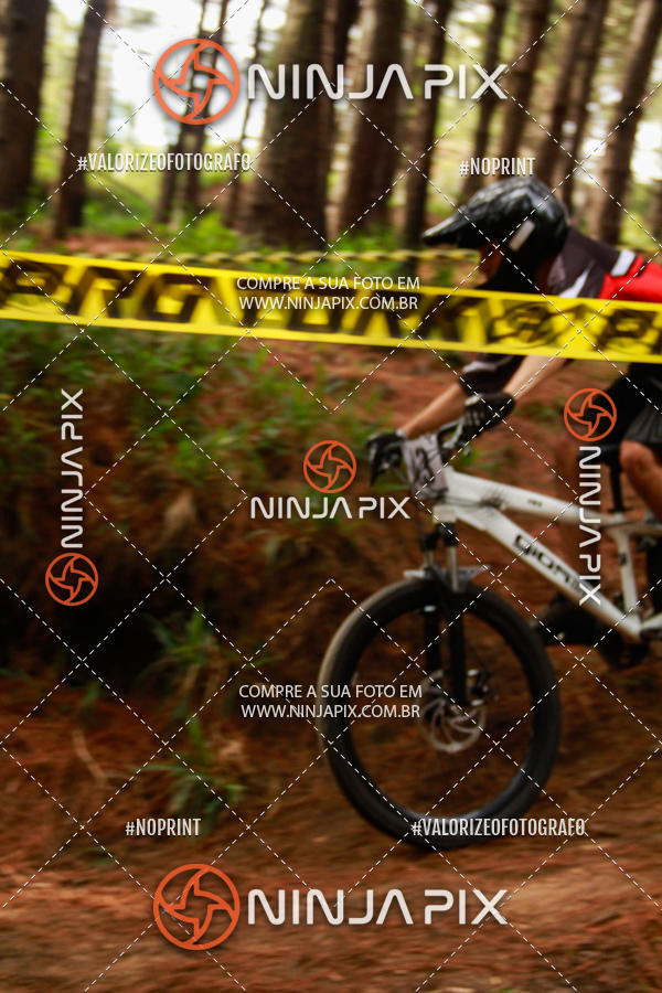 Compra tus fotos del eventoDownhill Pedreira En Fotop