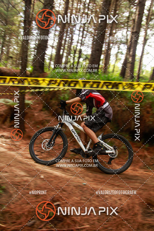 Compra tus fotos del eventoDownhill Pedreira En Fotop