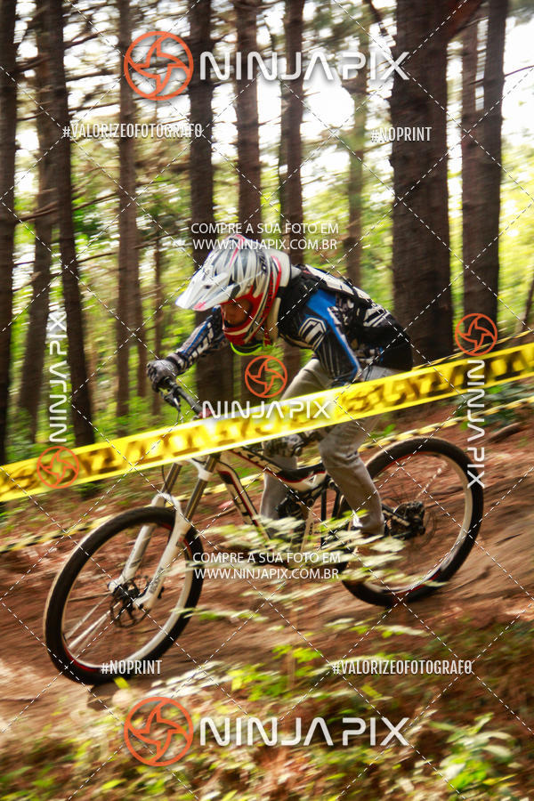 Compra tus fotos del eventoDownhill Pedreira En Fotop