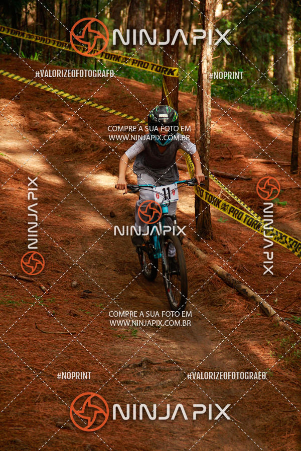 Compra tus fotos del eventoDownhill Pedreira En Fotop