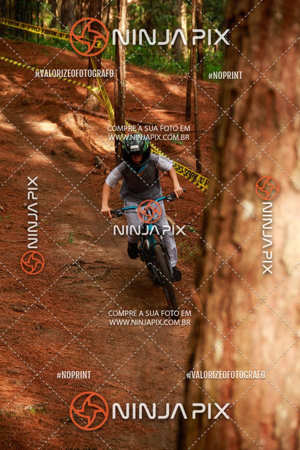 Compra tus fotos del eventoDownhill Pedreira En Fotop