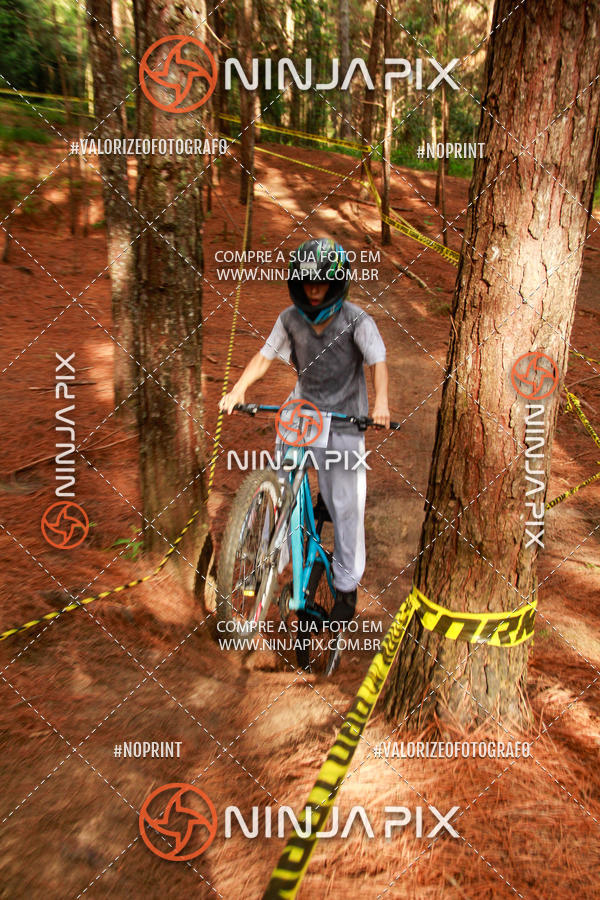 Compra tus fotos del eventoDownhill Pedreira En Fotop