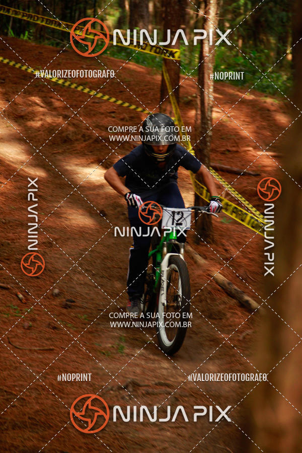 Compra tus fotos del eventoDownhill Pedreira En Fotop