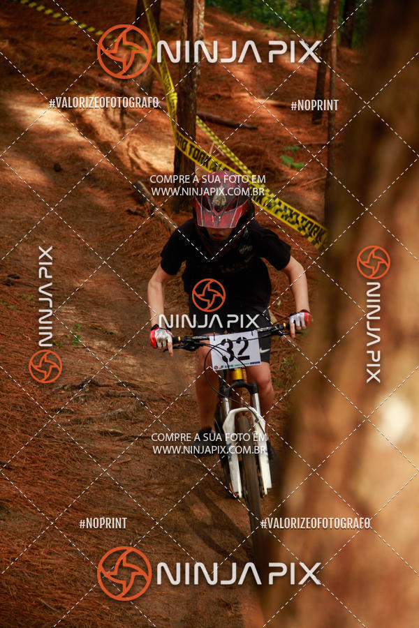 Achetez vos photos de l'vnementDownhill Pedreira sur Fotop