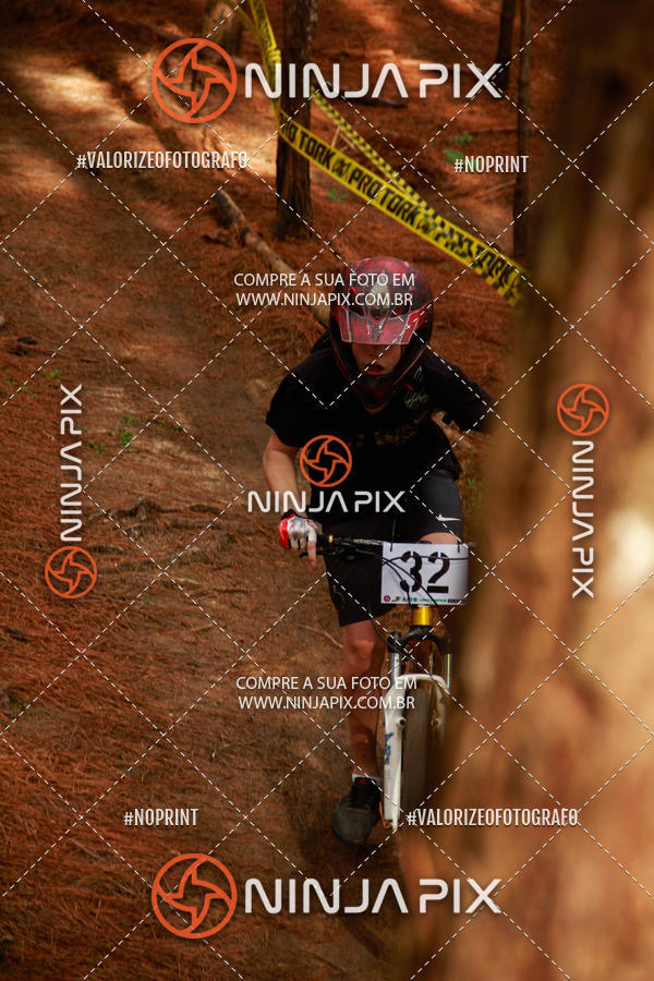 Achetez vos photos de l'vnementDownhill Pedreira sur Fotop