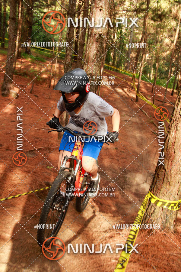 Achetez vos photos de l'vnementDownhill Pedreira sur Fotop