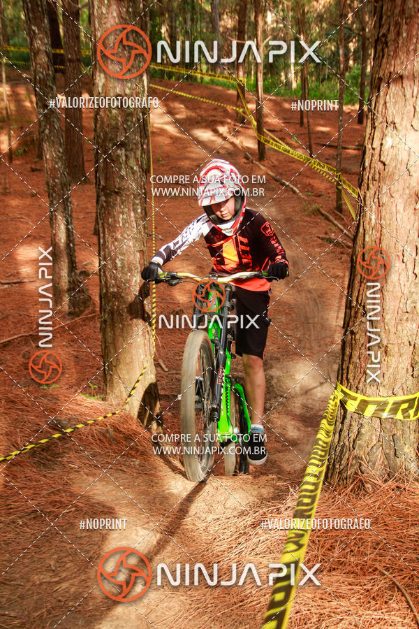 Achetez vos photos de l'vnementDownhill Pedreira sur Fotop