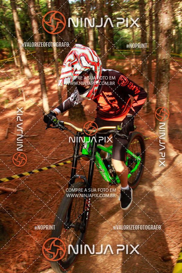 Achetez vos photos de l'vnementDownhill Pedreira sur Fotop