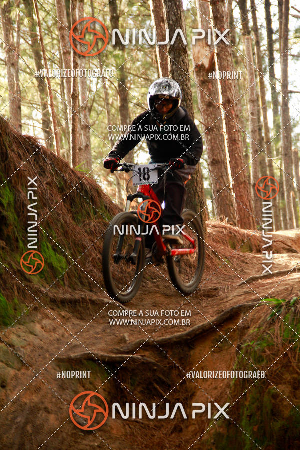 Achetez vos photos de l'vnementDownhill Pedreira sur Fotop