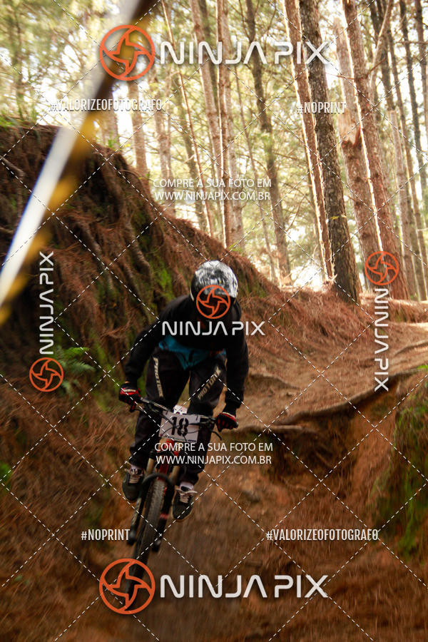 Achetez vos photos de l'vnementDownhill Pedreira sur Fotop