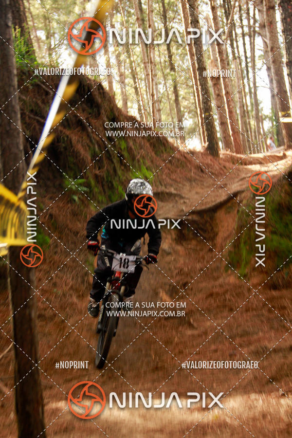 Achetez vos photos de l'vnementDownhill Pedreira sur Fotop