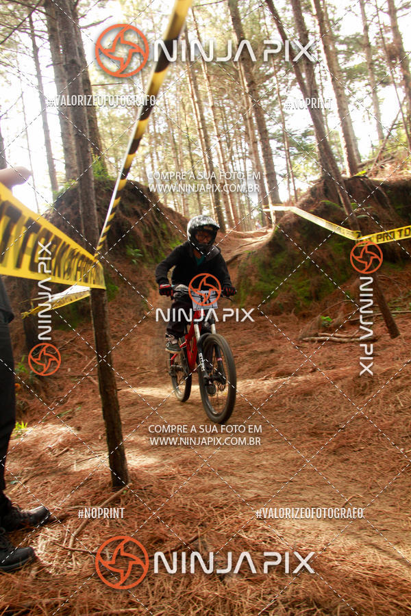 Achetez vos photos de l'vnementDownhill Pedreira sur Fotop