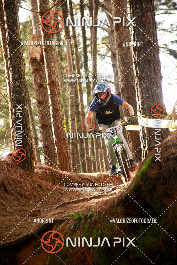 Achetez vos photos de l'vnementDownhill Pedreira sur Fotop