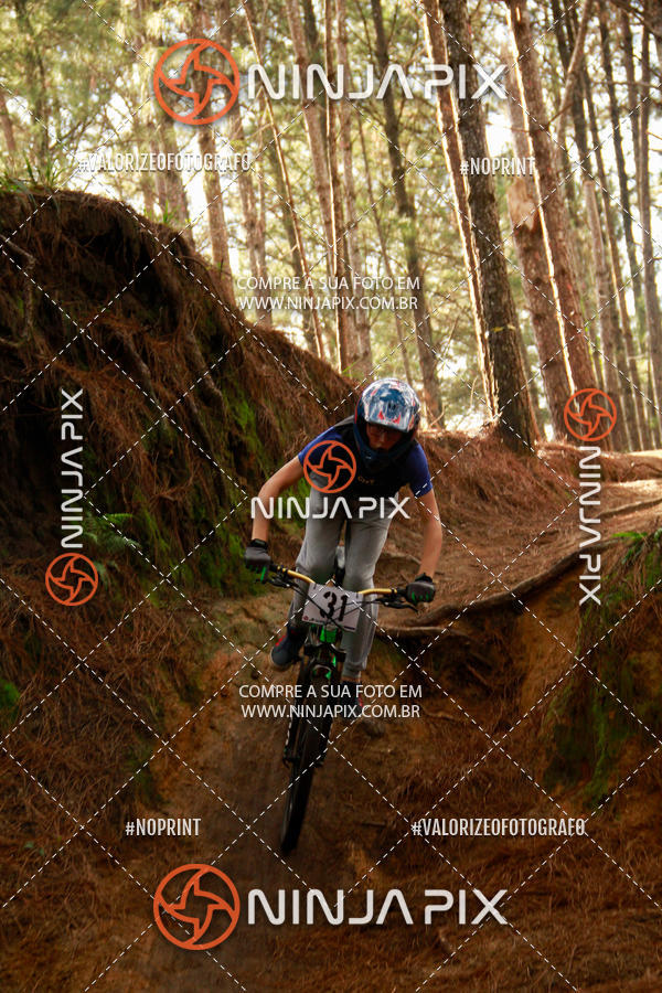 Achetez vos photos de l'vnementDownhill Pedreira sur Fotop