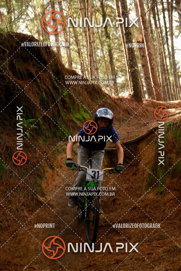 Achetez vos photos de l'vnementDownhill Pedreira sur Fotop