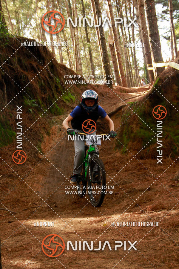 Achetez vos photos de l'vnementDownhill Pedreira sur Fotop