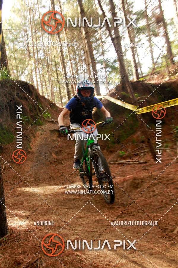 Achetez vos photos de l'vnementDownhill Pedreira sur Fotop