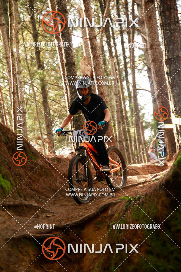 Buy your photos of the eventDownhill Pedreira on Fotop