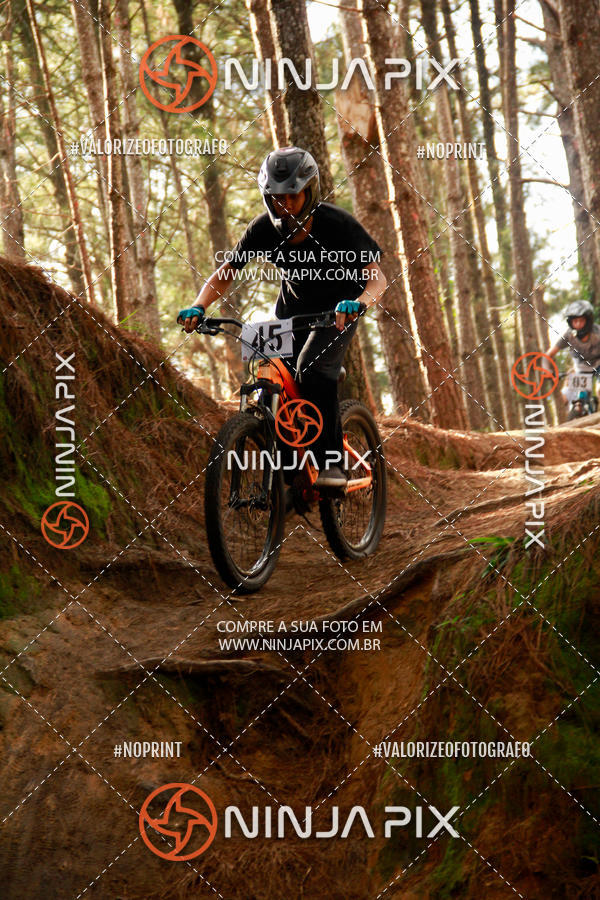 Buy your photos of the eventDownhill Pedreira on Fotop