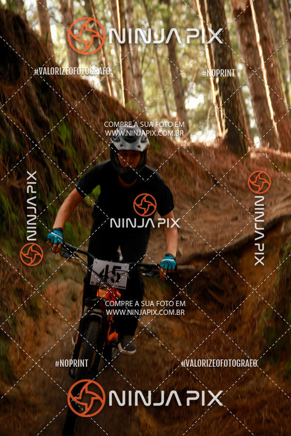 Buy your photos of the eventDownhill Pedreira on Fotop