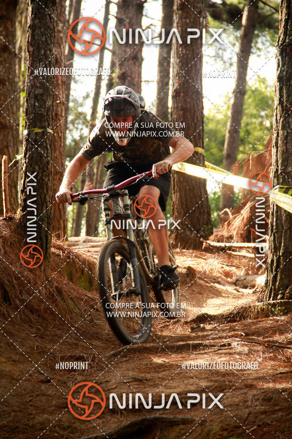 Buy your photos of the eventDownhill Pedreira on Fotop