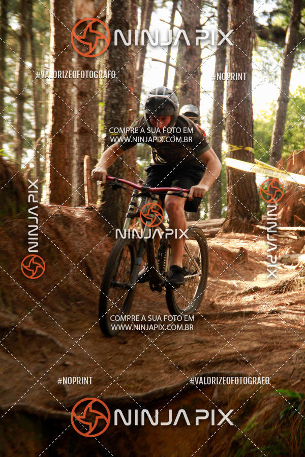 Buy your photos of the eventDownhill Pedreira on Fotop