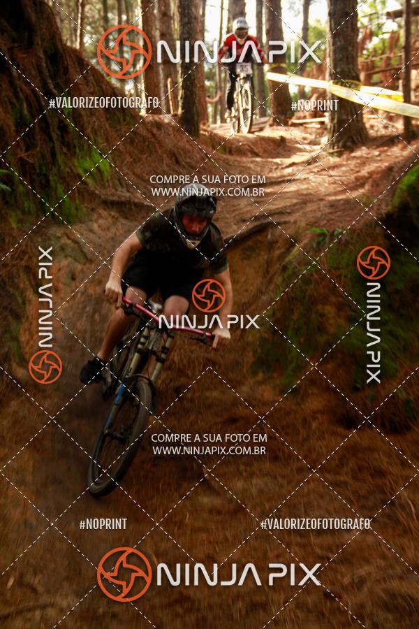 Buy your photos of the eventDownhill Pedreira on Fotop