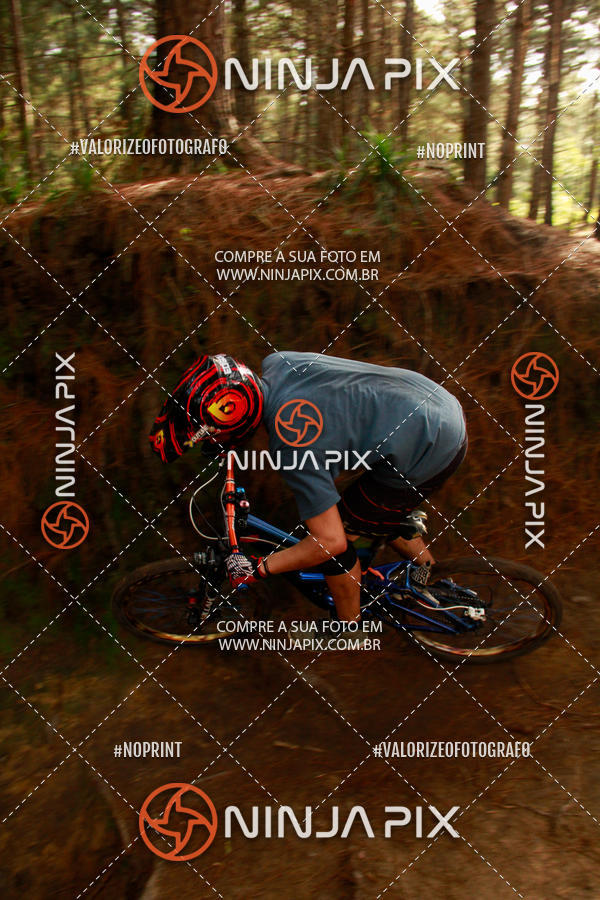 Buy your photos of the eventDownhill Pedreira on Fotop