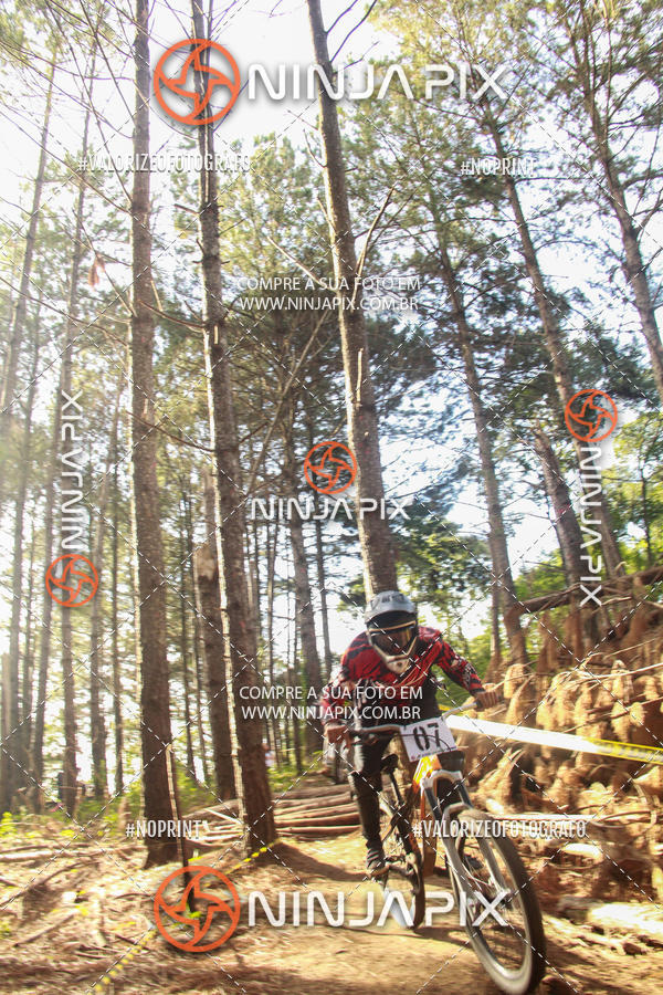 Achetez vos photos de l'vnementDownhill Pedreira sur Fotop