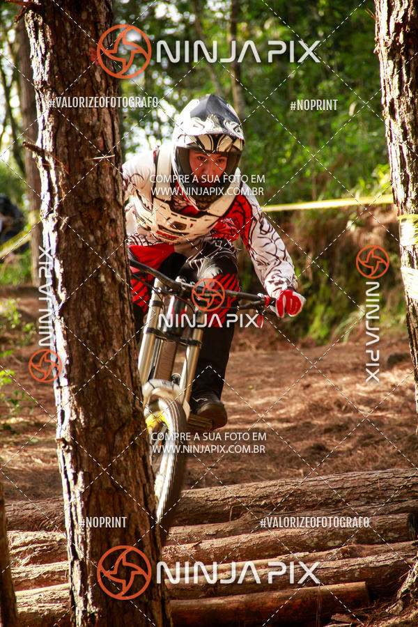 Achetez vos photos de l'vnementDownhill Pedreira sur Fotop