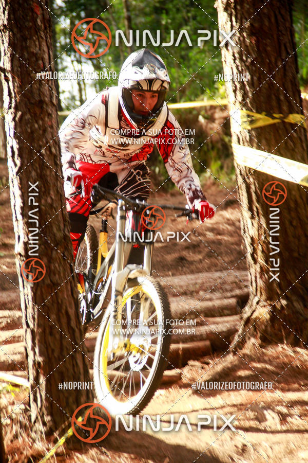 Achetez vos photos de l'vnementDownhill Pedreira sur Fotop