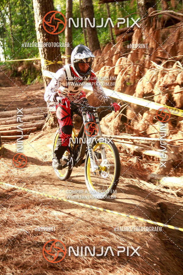 Achetez vos photos de l'vnementDownhill Pedreira sur Fotop