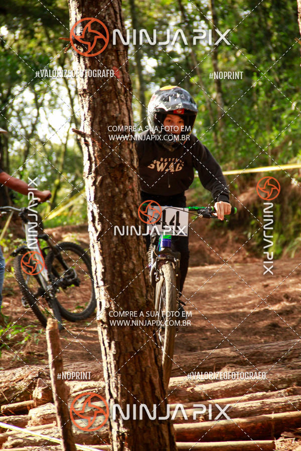 Achetez vos photos de l'vnementDownhill Pedreira sur Fotop