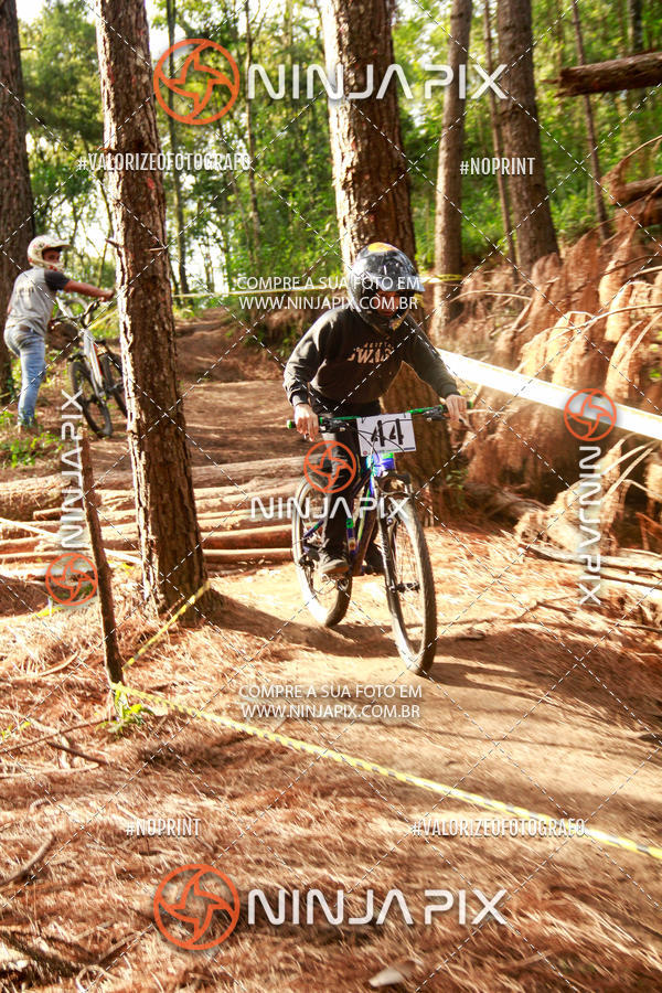 Achetez vos photos de l'vnementDownhill Pedreira sur Fotop