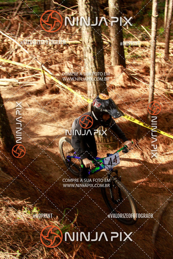 Achetez vos photos de l'vnementDownhill Pedreira sur Fotop