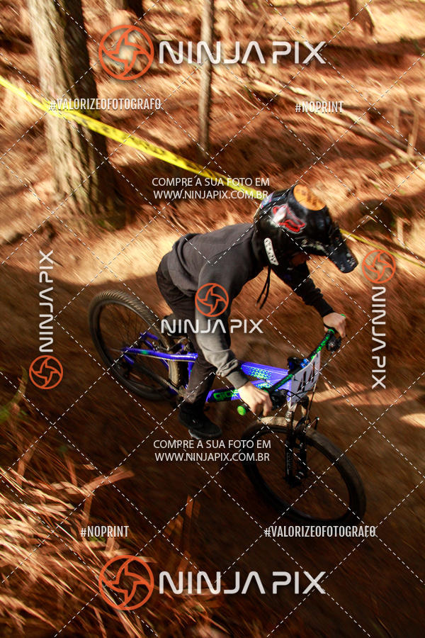 Achetez vos photos de l'vnementDownhill Pedreira sur Fotop