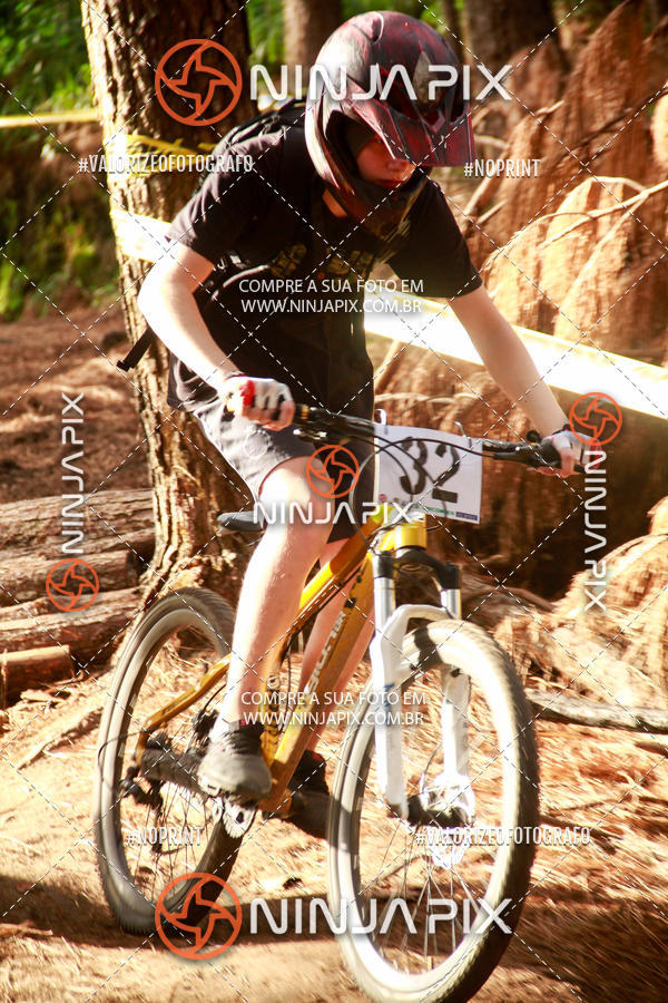 Compra tus fotos del eventoDownhill Pedreira En Fotop