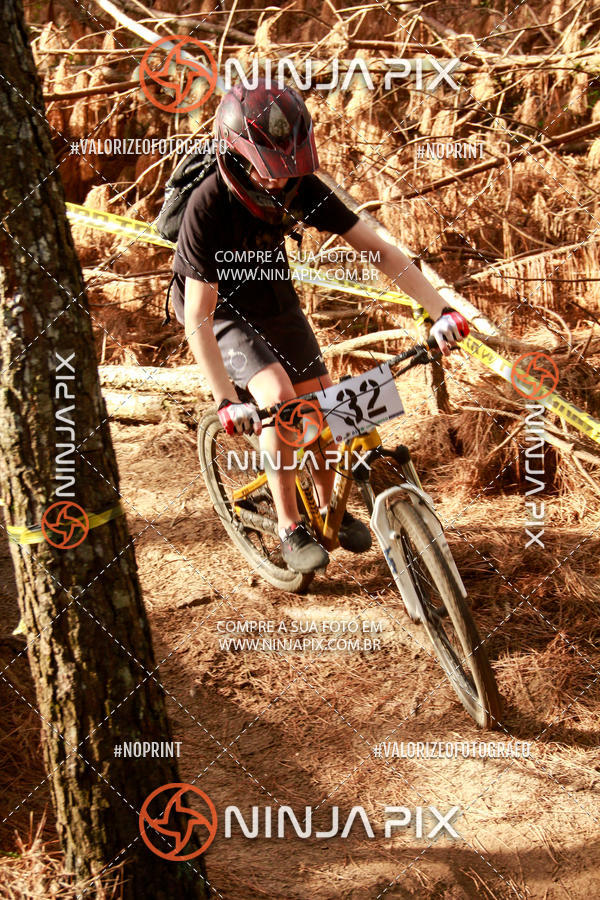 Compra tus fotos del eventoDownhill Pedreira En Fotop