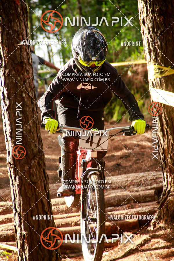 Compra tus fotos del eventoDownhill Pedreira En Fotop