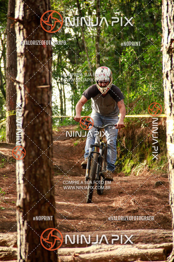 Compra tus fotos del eventoDownhill Pedreira En Fotop