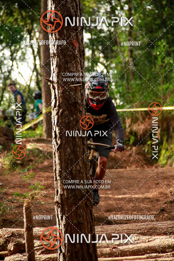 Compra tus fotos del eventoDownhill Pedreira En Fotop